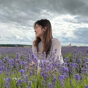 Meet your Posher, Devinne louise